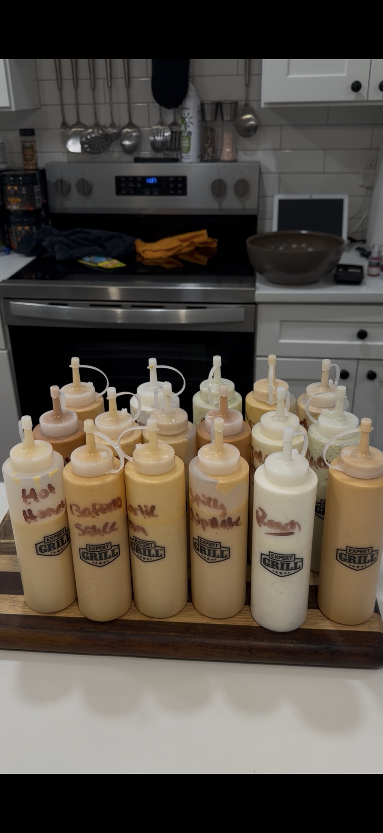 SAUCE FOR GAINS: 20 SAUCE COOKBOOK